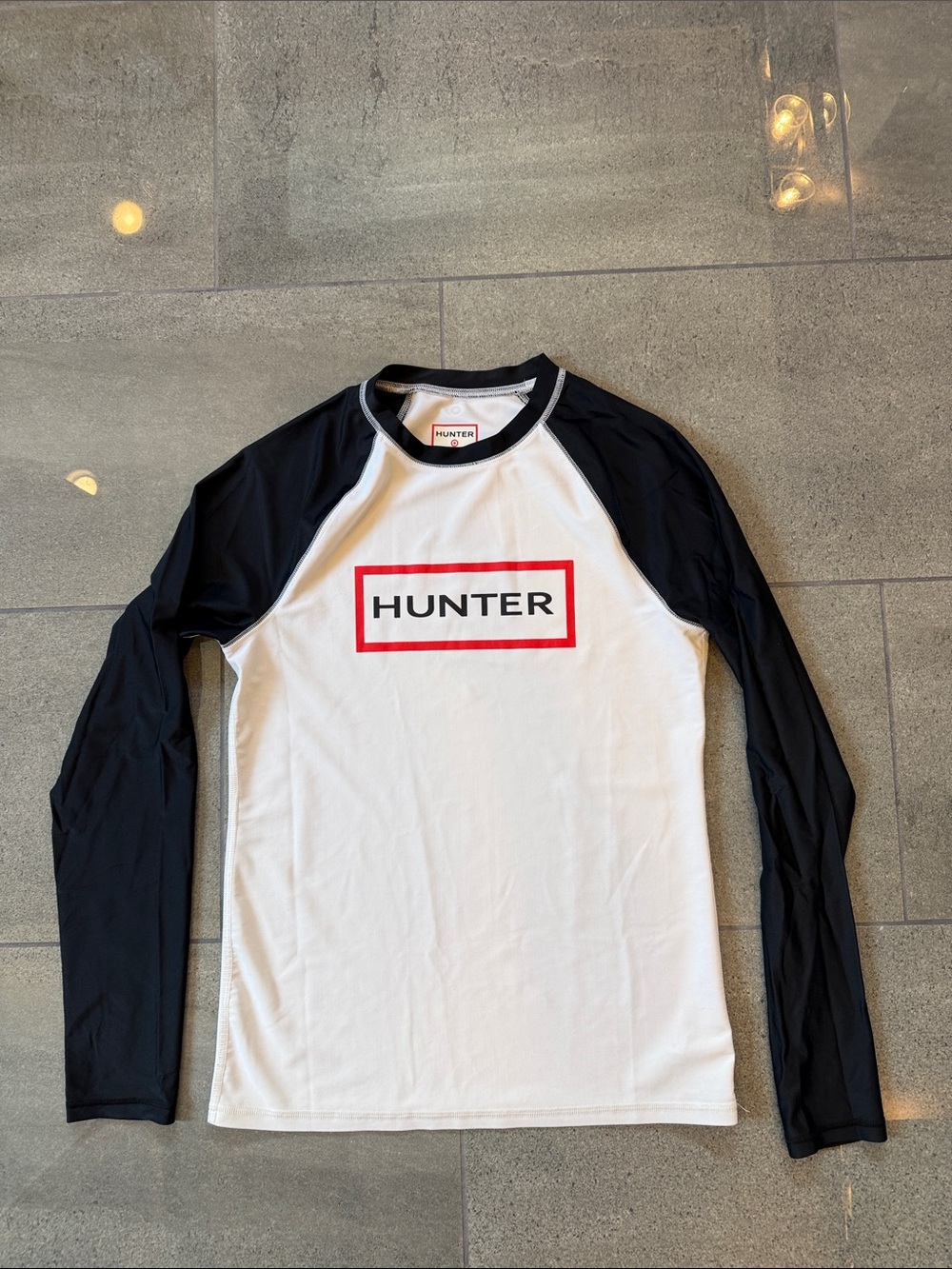 Hunter for Target Rashguard - Picture 2 of 8